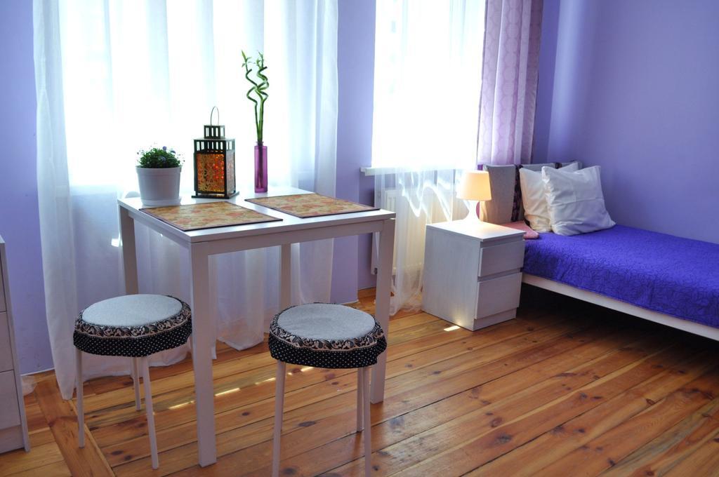 פוזנן Happy House Hostel חדר תמונה