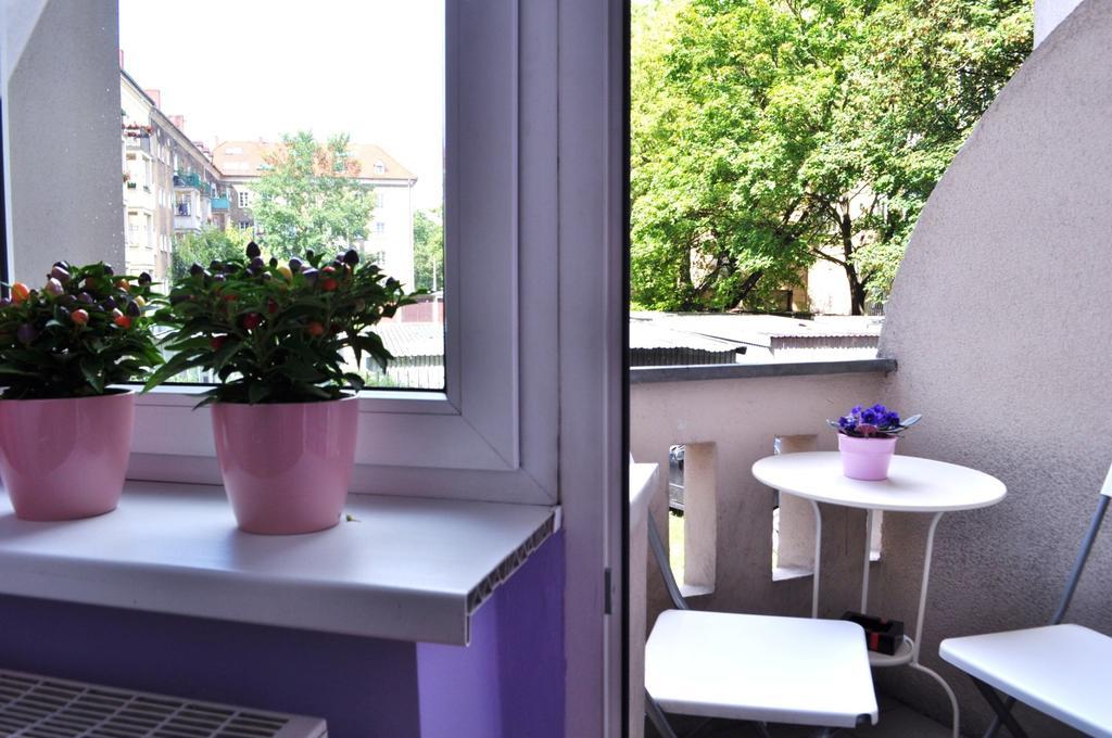 פוזנן Happy House Hostel חדר תמונה