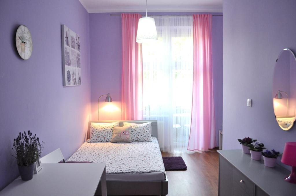 פוזנן Happy House Hostel חדר תמונה